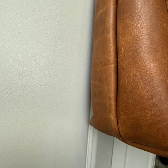 Meanwhile Back on the Farm Leather Carryall - Picture 3 of 13